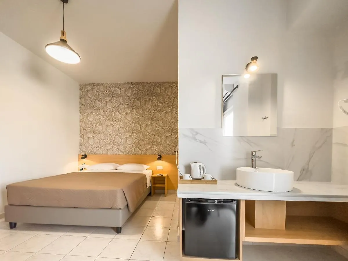 Emi Seaside Apartment Amoudara